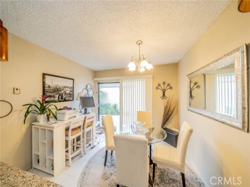 631 W 6th D Street, Tustin, CA