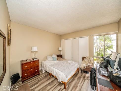 631 W 6th D Street, Tustin, CA