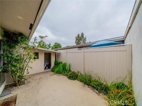 631 W 6th D Street, Tustin, CA