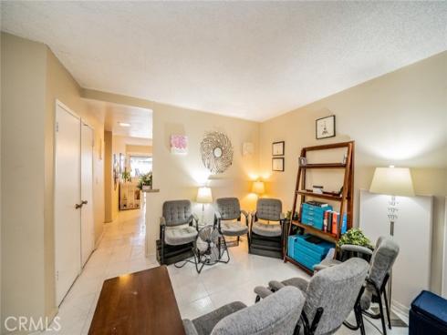 631 W 6th D Street, Tustin, CA