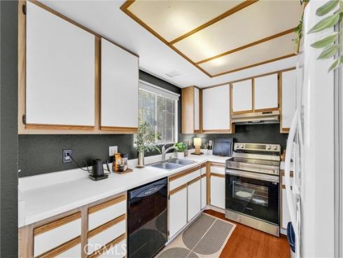 118 Gallery Way, Tustin, CA