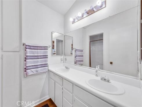 118 Gallery Way, Tustin, CA