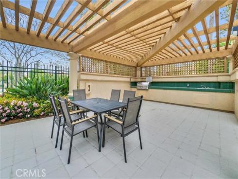 118 Gallery Way, Tustin, CA