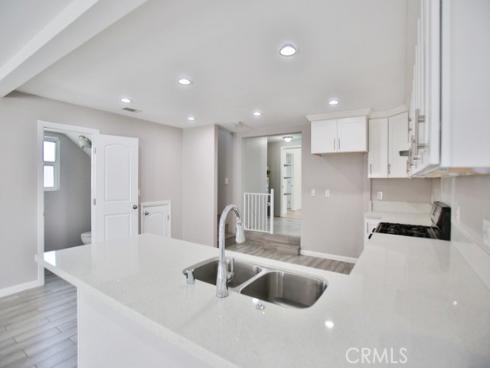 1091 Bonita Street, Tustin, CA