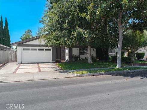 1752  Green Meadow   Avenue, Tustin, CA