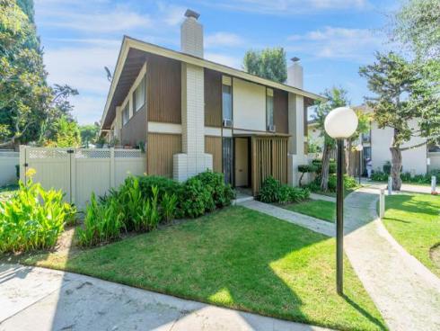 15500  Tustin Village  #15  Way, Tustin, CA