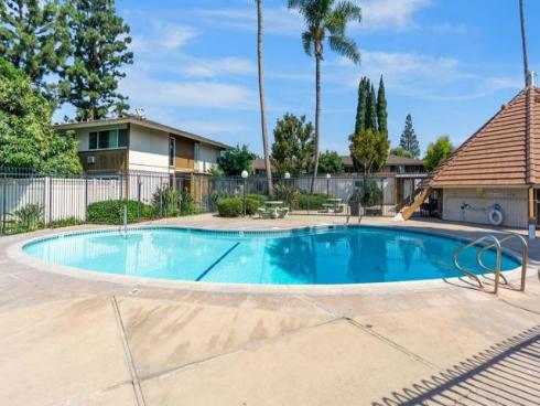 15500  Tustin Village  #15  Way, Tustin, CA