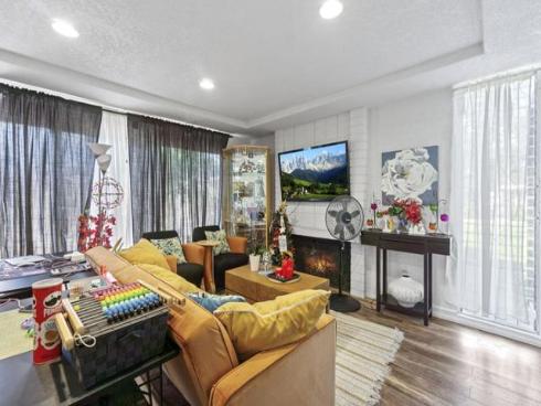 15500  Tustin Village  #15  Way, Tustin, CA