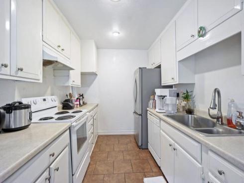 15500  Tustin Village  #15  Way, Tustin, CA