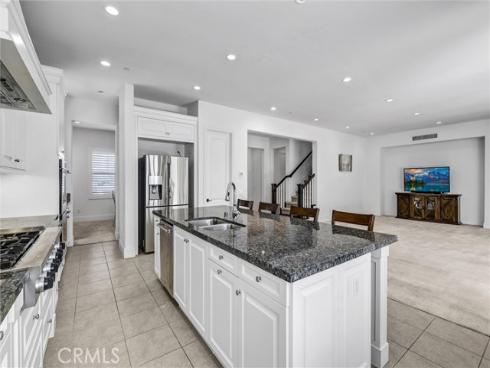 37  Preston Pl  , Tustin, CA
