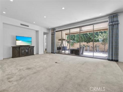 37  Preston Pl  , Tustin, CA