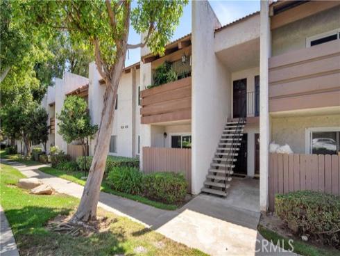 17522  Vandenberg  3  Lane, Tustin, CA