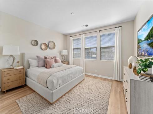 3229  Larkspur   Street, Tustin, CA