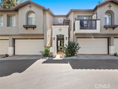 2960  Champion  1208  Way, Tustin, CA