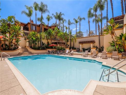 2960  Champion  1208  Way, Tustin, CA