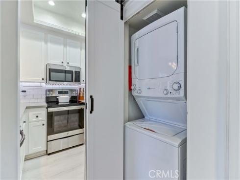 2960  Champion  1814  Way, Tustin, CA