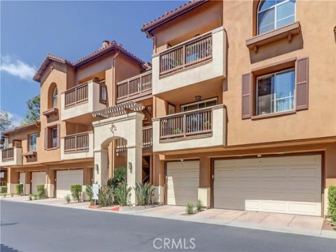 2960  Champion  1814  Way, Tustin, CA