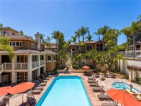 2960  Champion  1814  Way, Tustin, CA