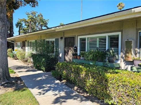 654 W Main  B  Street, Tustin, CA