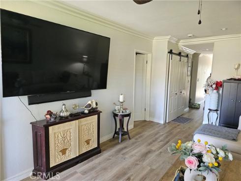 654 W Main  B  Street, Tustin, CA