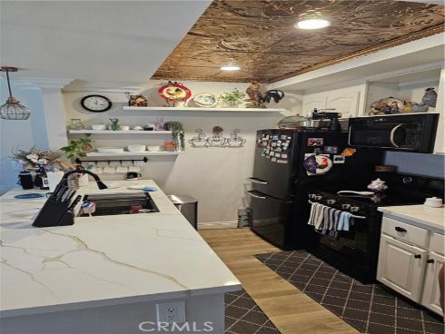 654 W Main  B  Street, Tustin, CA