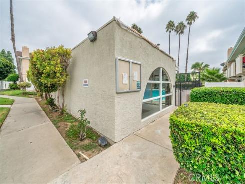 1192  Mitchell  70  Avenue, Tustin, CA