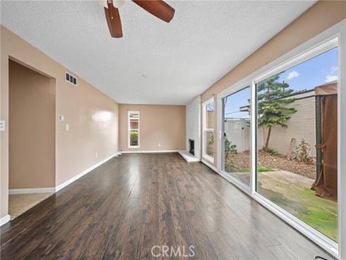 1192  Mitchell  70  Avenue, Tustin, CA