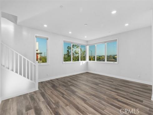 430  Transport  , Tustin, CA