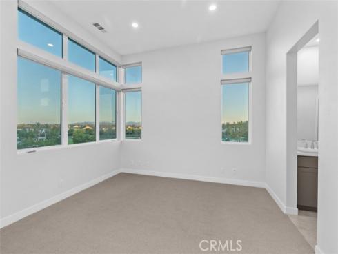 430  Transport  , Tustin, CA