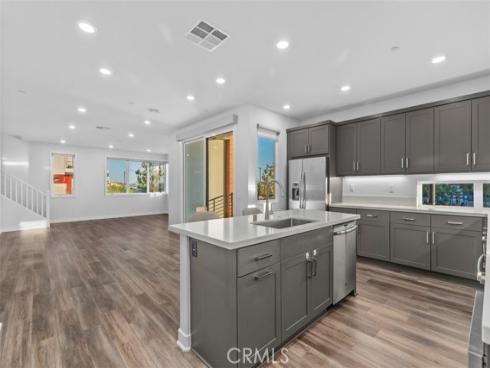 430  Transport  , Tustin, CA