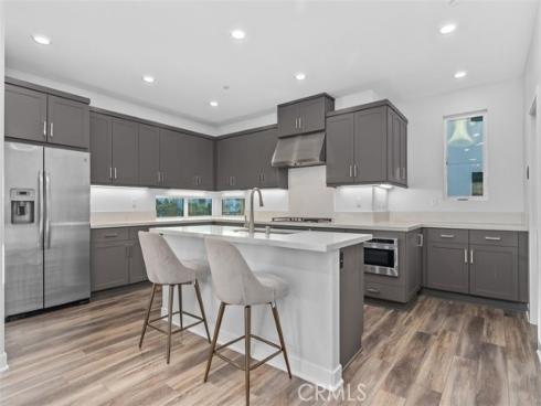 430  Transport  , Tustin, CA