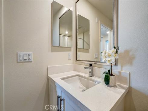 16235  Dawn Way  203 , Tustin, CA