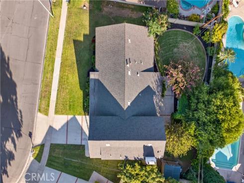 17562  Laurie  , Tustin, CA