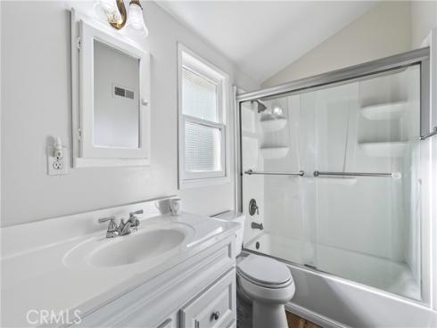 17562  Laurie  , Tustin, CA