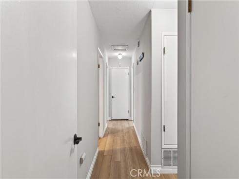 17562  Laurie  , Tustin, CA