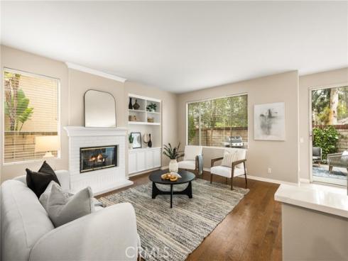 10940  Tantlinger  , Tustin, CA