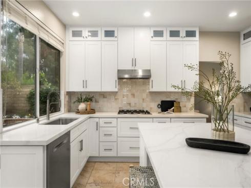 10940  Tantlinger  , Tustin, CA