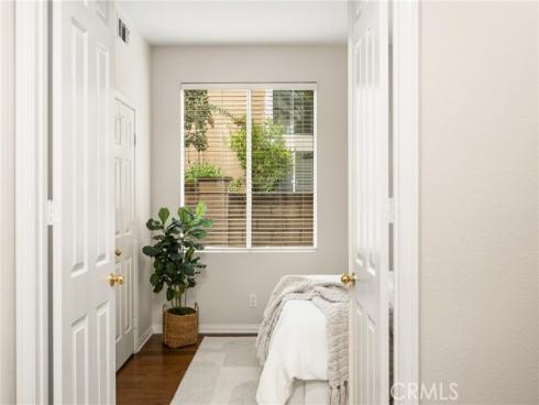 10940  Tantlinger  , Tustin, CA