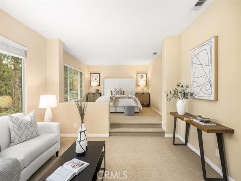 10940  Tantlinger  , Tustin, CA