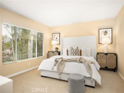 10940  Tantlinger  , Tustin, CA