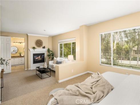 10940  Tantlinger  , Tustin, CA