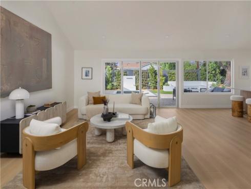 17841  Lucero  , Tustin, CA