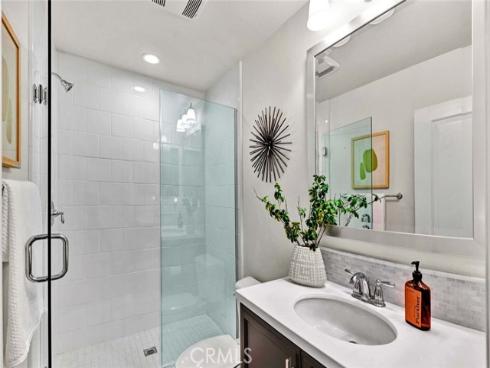 222 Barnes Road, Tustin, CA