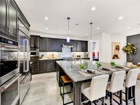 222 Barnes Road, Tustin, CA