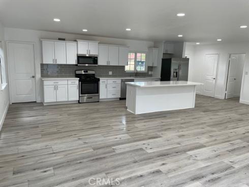 12472  Woodlawn   Avenue, Tustin, CA