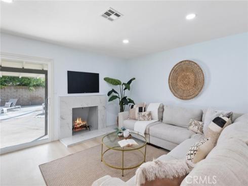 14032  Woodlawn  , Tustin, CA