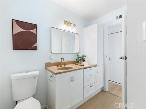 14032  Woodlawn  , Tustin, CA