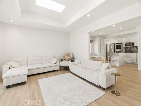 1301 Cameo Drive, Tustin, CA