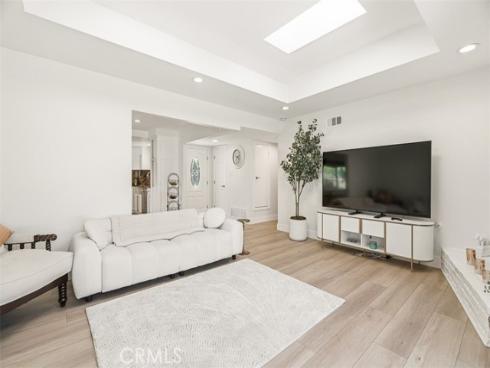 1301 Cameo Drive, Tustin, CA