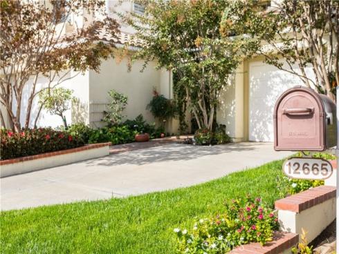 12665 Stanton , Tustin, CA